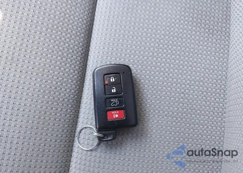 2018 Toyota Rav4 Xle из США, поврежденный, VIN JTMWFREV6JJ166861